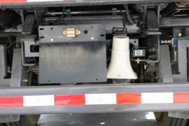 江铃汽车底盘&nbsp;洒水车/喷洒车底盘图片