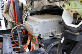 比亚迪底盘&nbsp;垃圾运输车底盘图片