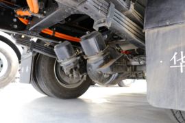 比亚迪底盘&nbsp;垃圾运输车底盘图片