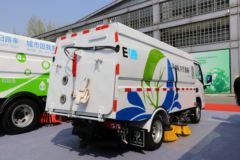 上汽跃进 ES70 4X2 纯电动扫路车(亚洁牌)(BQJ5040TSLEV)
