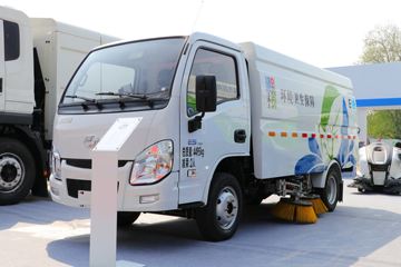 上汽跃进 ES70 4X2 纯电动扫路车(亚洁牌)(BQJ5040TSLEV)