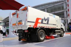 上汽跃进 FH500 4X2 燃料电池扫路车(福龙马牌)(FLM5120TSLNJFCEV) 上汽跃进 FH500 4X2 燃料电池扫路车(福龙马牌)(FLM5120TSLNJFCEV)