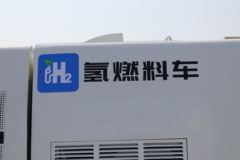 上汽跃进 FH500 4X2 燃料电池扫路车(福龙马牌)(FLM5120TSLNJFCEV) 上汽跃进 FH500 4X2 燃料电池扫路车(福龙马牌)(FLM5120TSLNJFCEV)