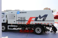 上汽跃进 FH500 4X2 燃料电池扫路车(福龙马牌)(FLM5120TSLNJFCEV) 上汽跃进 FH500 4X2 燃料电池扫路车(福龙马牌)(FLM5120TSLNJFCEV)