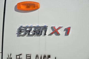 ���� ��X1 2.0L 122���� CNG 3��˫������΢��(KMC1039NG318S6)ͼƬ