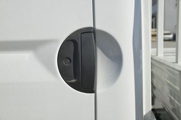 ���� ��X1 2.0L 122���� CNG 3��˫������΢��(KMC1039NG318S6)ͼƬ