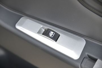 ���� ��X1 2.0L 122���� CNG 3��˫������΢��(KMC1039NG318S6)ͼƬ