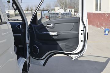 ���� ��X1 2.0L 122���� CNG 3��˫������΢��(KMC1039NG318S6)ͼƬ