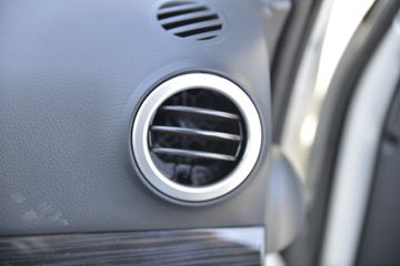 ���� ��X1 2.0L 122���� CNG 3��˫������΢��(KMC1039NG318S6)ͼƬ