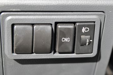 ���� ��X1 2.0L 122���� CNG 3��˫������΢��(KMC1039NG318S6)ͼƬ