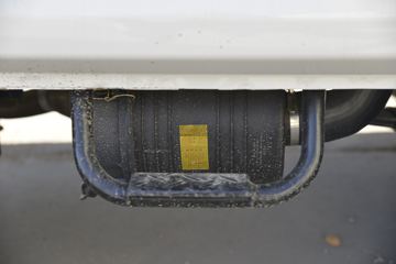 ���� ��X1 2.0L 122���� CNG 3��˫������΢��(KMC1039NG318S6)ͼƬ