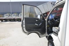 凯马 锐航X1 113马力 4X2 3.6米冷藏车(KMC5031XLCQ318D6)