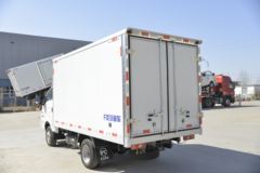 凯马 锐航X1 113马力 4X2 3.6米冷藏车(KMC5031XLCQ318D6)