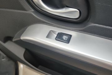 ���� С����W08 1.3L 91���� 2.5��˫������С��(����)ͼƬ