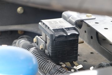 �������� ����H7�ؿ� ½���� 560���� 6X4 AMT�Զ���ǣ����ͼƬ