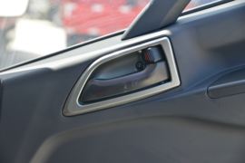 轩德X9&nbsp;载货车驾驶室                                               图片