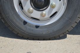 泓图300&nbsp;载货车底盘                                                图片