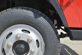 泓图300&nbsp;载货车底盘                                                图片