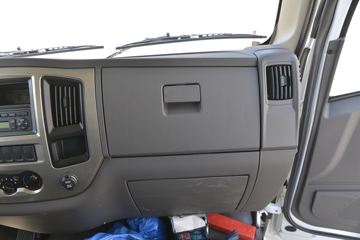 �ִ����ó� ��ͼ200 116���� 4.095�׵�����ʽ�ῨͼƬ