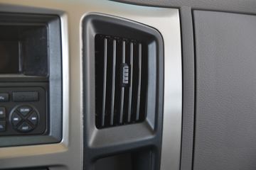 �ִ����ó� ��ͼ200 116���� 4.095�׵�����ʽ�ῨͼƬ