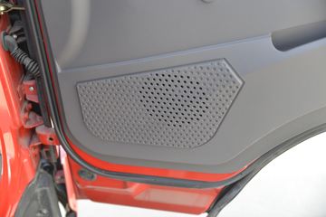 �ִ����ó� ��ͼ200 116���� 4X2 4.145�׵��������Ῠ(CNJ1041EDF33V)ͼƬ