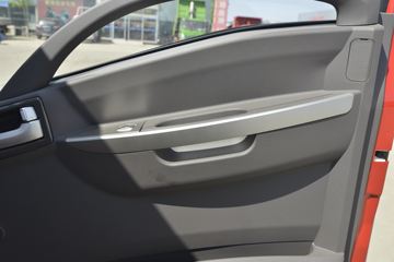 �ִ����ó� ��ͼ200 116���� 4X2 4.145�׵��������Ῠ(CNJ1041EDF33V)ͼƬ