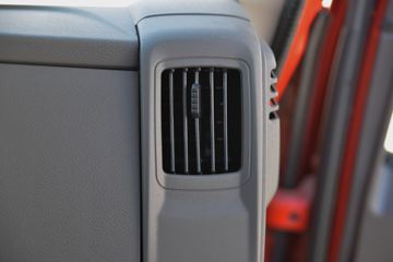 �ִ����ó� ��ͼ200 116���� 4X2 4.145�׵��������Ῠ(CNJ1041EDF33V)ͼƬ