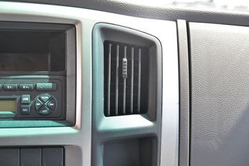 �ִ����ó� ��ͼ200 116���� 4X2 4.145�׵��������Ῠ(CNJ1041EDF33V)ͼƬ