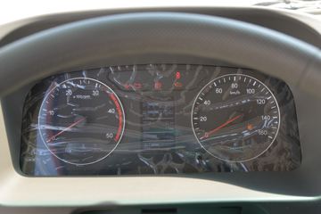 �ִ����ó� ��ͼ200 116���� 4X2 4.145�׵��������Ῠ(CNJ1041EDF33V)ͼƬ