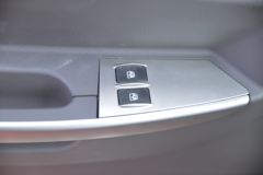 现代商用车 泓图200 116马力 4X2 4.145米单排栏板轻卡(CNJ1041EDF33V) 现代商用车 泓图200 116马力 4X2 4.145米单排栏板轻卡(CNJ1041EDF33V)