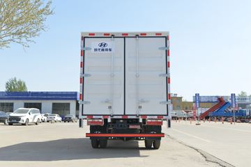 �ִ����ó� ʢͼ 150���� 4X2 4.13���Զ���������ʽ�Ῠ(����)ͼƬ