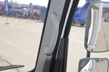 �ִ����ó� ʢͼ 150���� 4X2 4.13���Զ���������ʽ�Ῠ(����)ͼƬ