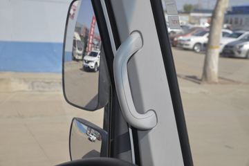 �ִ����ó� ʢͼ 150���� 4X2 4.13���Զ���������ʽ�Ῠ(����)ͼƬ