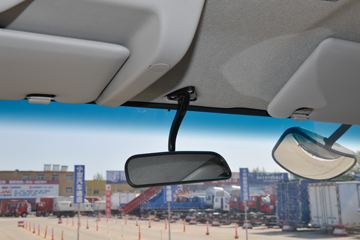 �ִ����ó� ʢͼ 150���� 4X2 4.13���Զ���������ʽ�Ῠ(����)ͼƬ