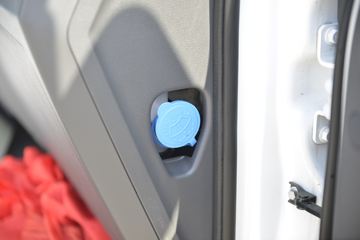 �ִ����ó� ʢͼ 150���� 4X2 4.13���Զ���������ʽ�Ῠ(����)ͼƬ