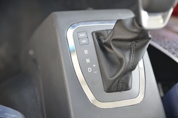 �ִ����ó� ʢͼ 150���� 4X2 4.13���Զ���������ʽ�Ῠ(����)ͼƬ