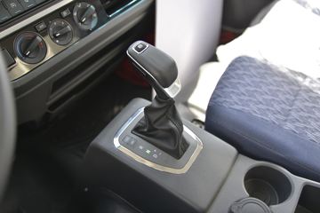 �ִ����ó� ʢͼ 150���� 4X2 4.13���Զ���������ʽ�Ῠ(����)ͼƬ