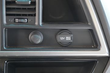 �ִ����ó� ʢͼ 150���� 4X2 4.13���Զ���������ʽ�Ῠ(����)ͼƬ