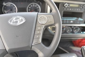 �ִ����ó� ʢͼ 150���� 4X2 4.13���Զ���������ʽ�Ῠ(����)ͼƬ