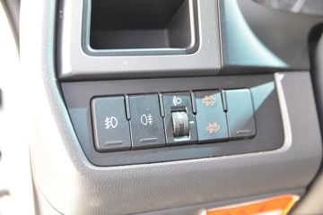 �ִ����ó� ʢͼ 150���� 4X2 4.13���Զ���������ʽ�Ῠ(����)ͼƬ