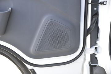 �ִ����ó� ʢͼ 150���� 4X2 4.13���Զ���������ʽ�Ῠ(����)ͼƬ