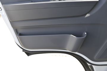 �ִ����ó� ʢͼ 150���� 4X2 4.13���Զ���������ʽ�Ῠ(����)ͼƬ