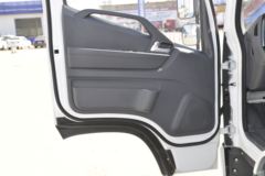 现代商用车 盛图 150马力 4X2 4.13米自动挡单排厢式轻卡(国六)