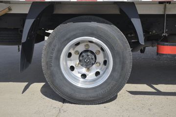 �ִ����ó� ʢͼ 150���� 4X2 4.13���Զ���������ʽ�Ῠ(����)ͼƬ