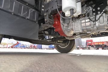 �ִ����ó� ʢͼ 150���� 4X2 4.13���Զ���������ʽ�Ῠ(����)ͼƬ