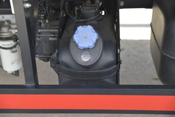 �ִ����ó� ʢͼ 150���� 4X2 4.13���Զ���������ʽ�Ῠ(����)ͼƬ