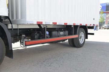 �ִ����ó� ʢͼ 150���� 4X2 4.13���Զ���������ʽ�Ῠ(����)ͼƬ