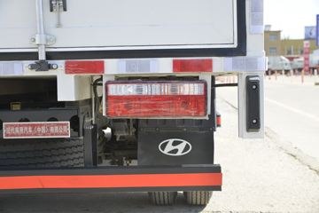 �ִ����ó� ʢͼ 150���� 4X2 4.13���Զ���������ʽ�Ῠ(����)ͼƬ