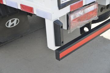 �ִ����ó� ʢͼ 150���� 4X2 4.13���Զ���������ʽ�Ῠ(����)ͼƬ