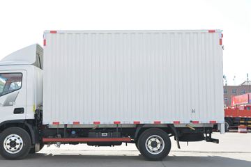 �ִ����ó� ʢͼ 150���� 4X2 4.13���Զ���������ʽ�Ῠ(����)ͼƬ